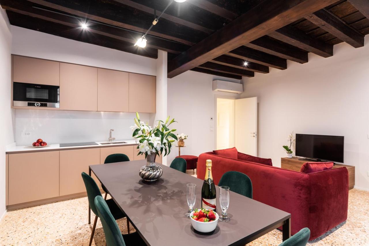 Apartment Palazzo Miracoli Venedig