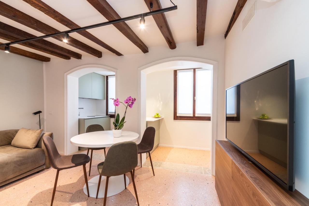 Palazzo Miracoli Apartment *
